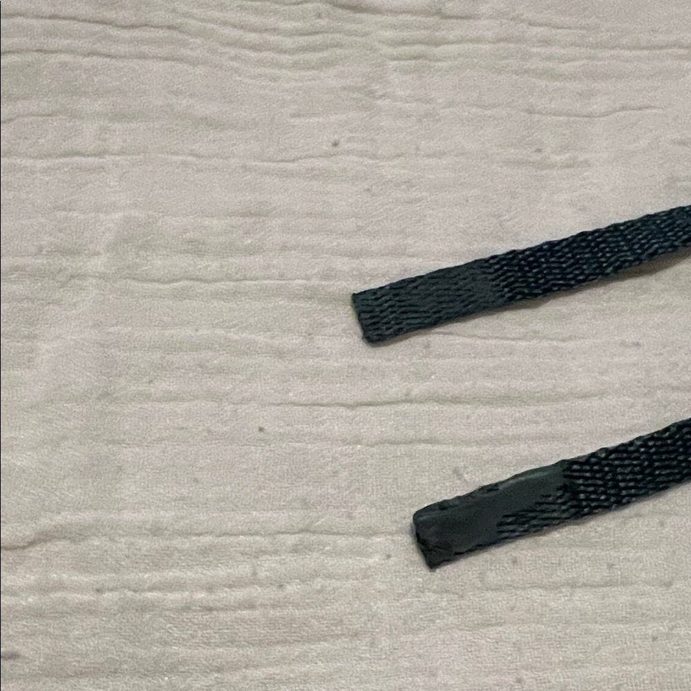 Lululemon Athletica Dark Green Ankle Pants - Picture 3 of 3